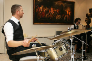 Theo Kammenga en Vincent Grit, drummer en pianist van Play it hard.