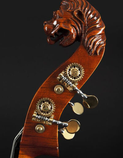 Double bass head lion
